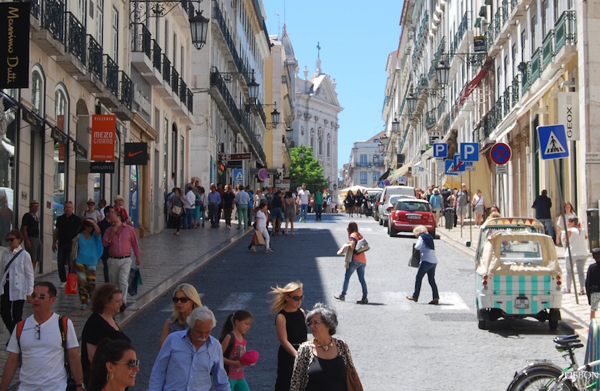 Passeatas atribuladas pelo Chiado